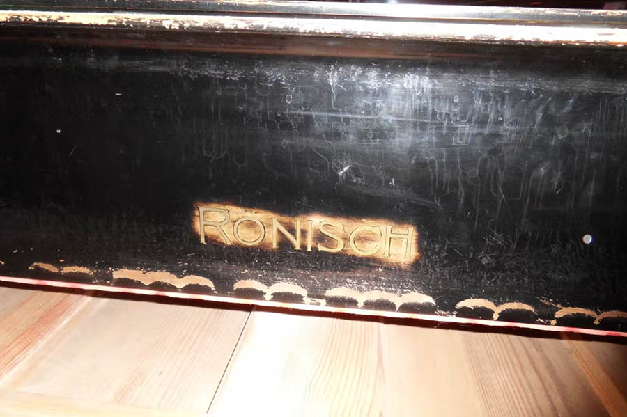 ronisch_0000