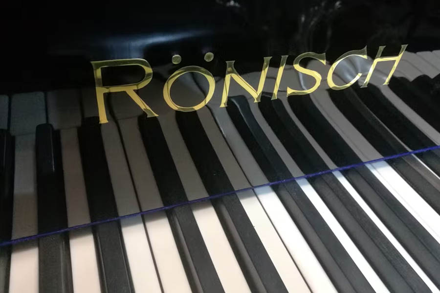 ronisch_00104