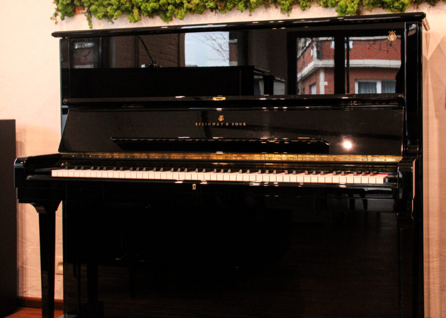 Steinway & sons K